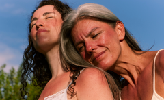 Schnellere Hauterholung nach dem Sonnenbaden mit Rotlichttherapie